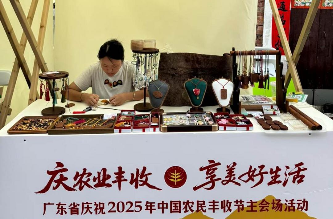 95c354b004f6a7b8072c65df1845a3de