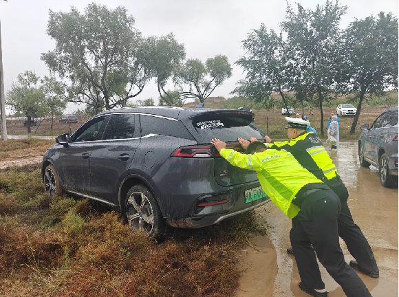靖边公安：“旅游警务”为“文旅热”注入平安动能