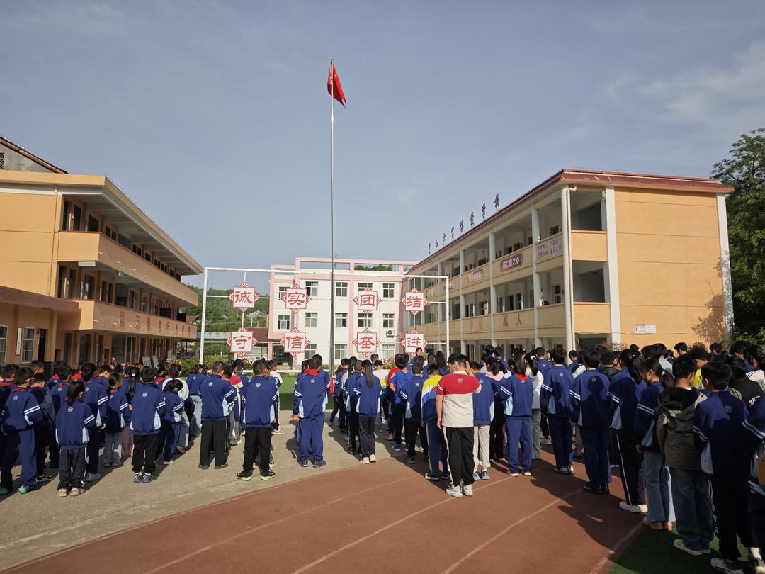 汉中市西乡县白勉峡镇九年制学校：筑牢秋季传染病 “防护墙”