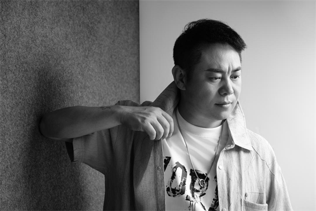 德尔森啤酒赞助的赵小二新歌《为儿为女是爸妈》发布会在西安举行