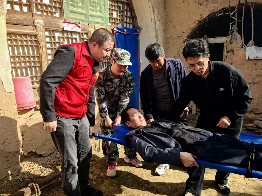 以“演”筑防 以“练”为战——吴堡县郭家沟镇开展2025年防次生灾害应急演练 以“演”筑防 以“练”为战——吴堡县郭家沟镇开展2025年防次生灾害应急演练