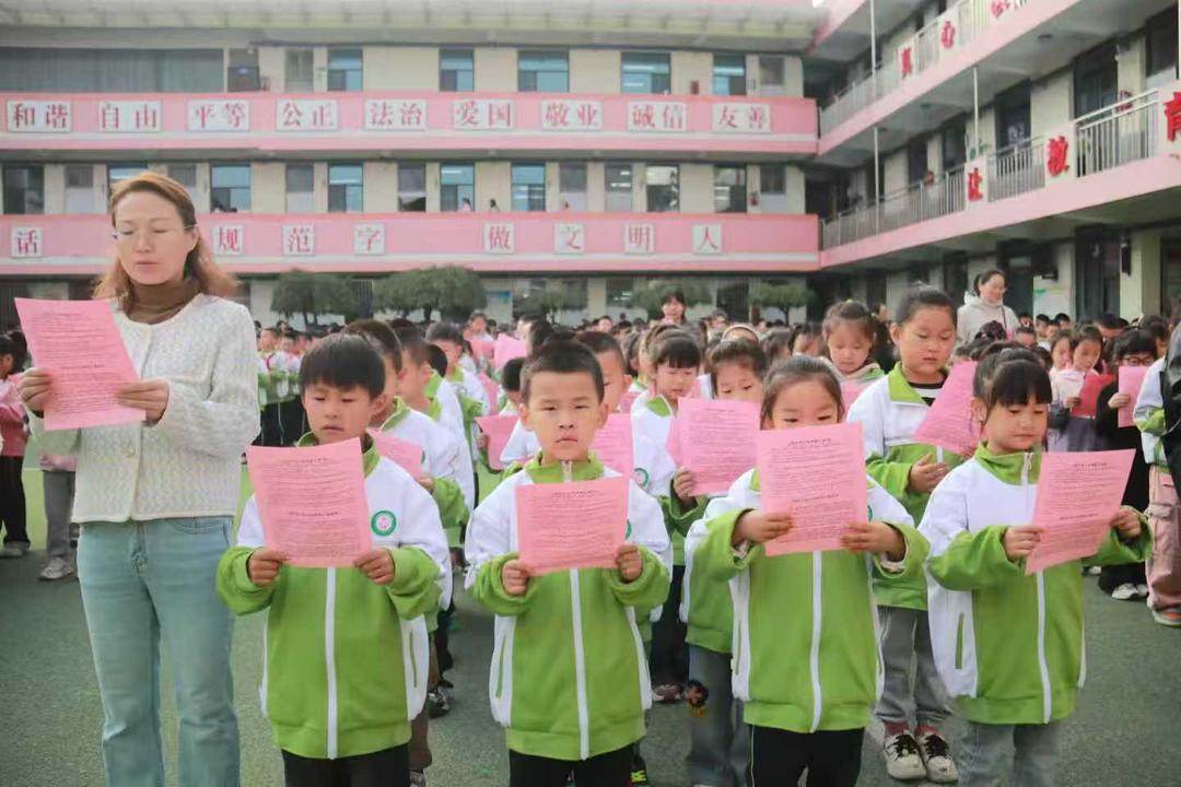 宋馨阳光心理教育被新华网树立为全国样板，23年守护百万青少年