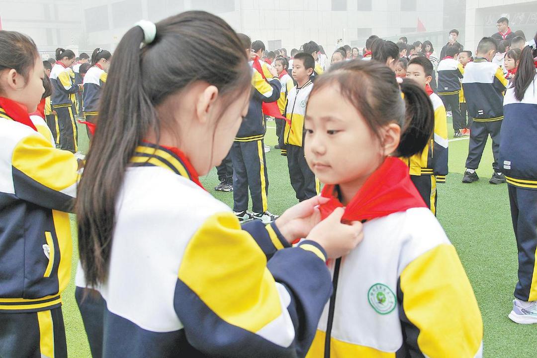榆林市少先队建队纪念日主题活动在榆林高新第五小学举行