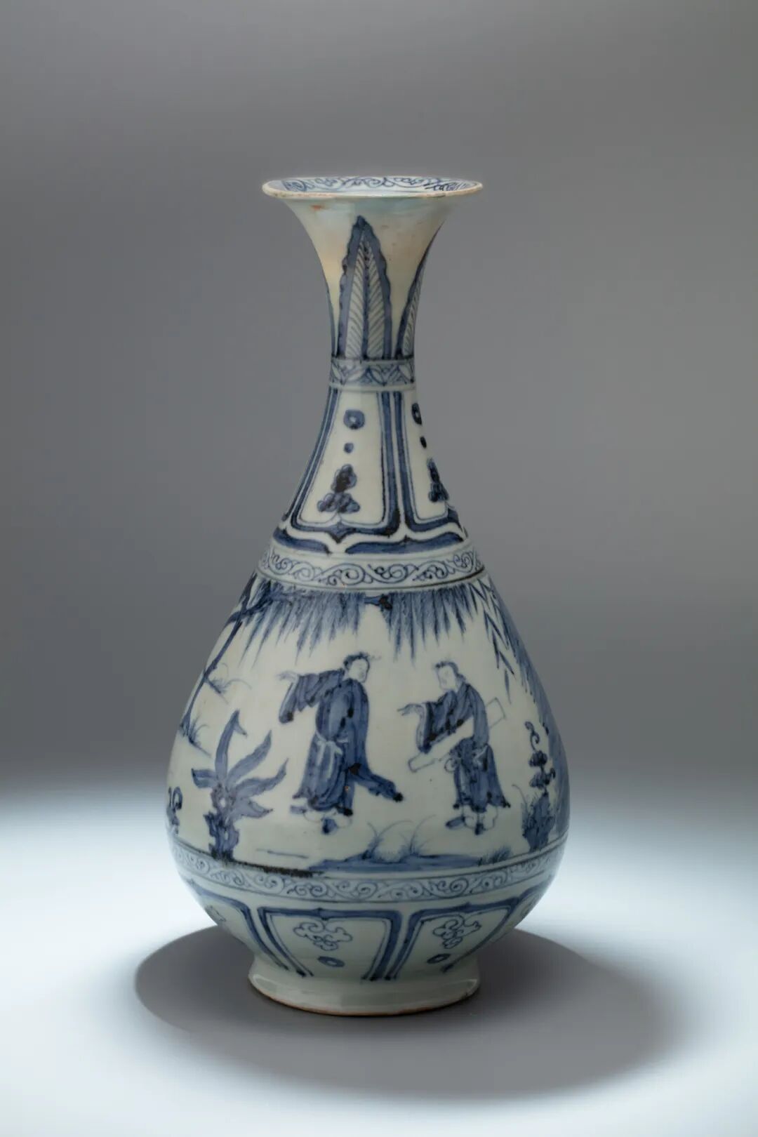 6.元青花人物图玉壶春瓶 (2).jpg