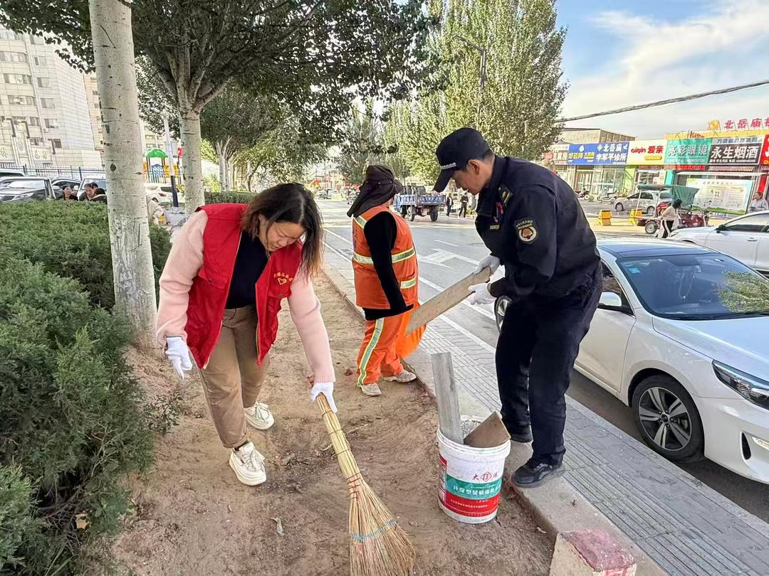 鼓楼街道环城北路社区开展环境卫生集中整治行动
