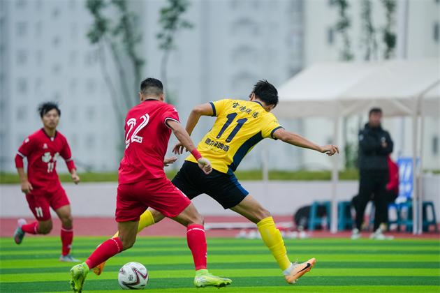 德尔森啤酒赞助的陕西联腾足球队问鼎2025陕西省足球五级联赛总冠军