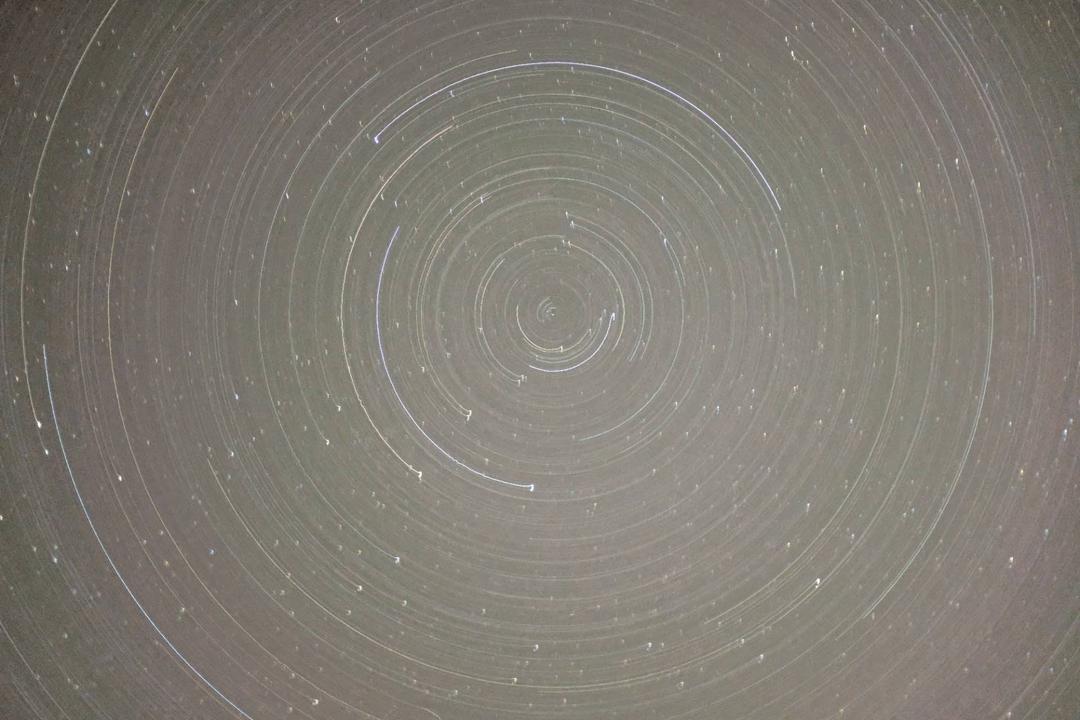 图片包含 室内, 水, 棕色, 打开
AI 生成的内容可能不正确。