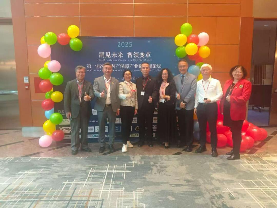 图片包含 体育, 一群, 小, 桌子 AI 生成的内容可能不正确。