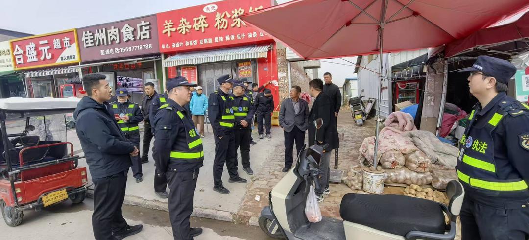 葡萄园社区携手综合执法局开展专项清理整治行动 寨城南路马路市场焕新颜