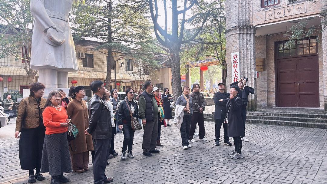 寻迹昭陵文脉,笔绘袁家古韵——西安市雁塔区美术家协会艺术交流与采风活动圆满举行