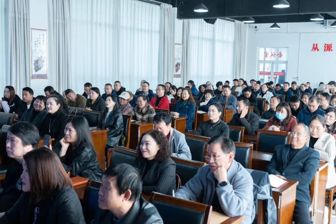 担当数字营销“先锋”，<a href=https://www.shidiannet.com/zt/shaanxi/ target=_blank class=infotextkey>陕西</a>白水杜康承办专题培训赋能县域酒企