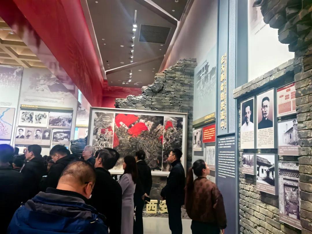 <a href=https://www.shidiannet.com/zt/shaanxi/ target=_blank class=infotextkey>陕西</a>杜康酒业集团党委参加2025年度党务干部专题培训 强基赋能助推企业高质量发展