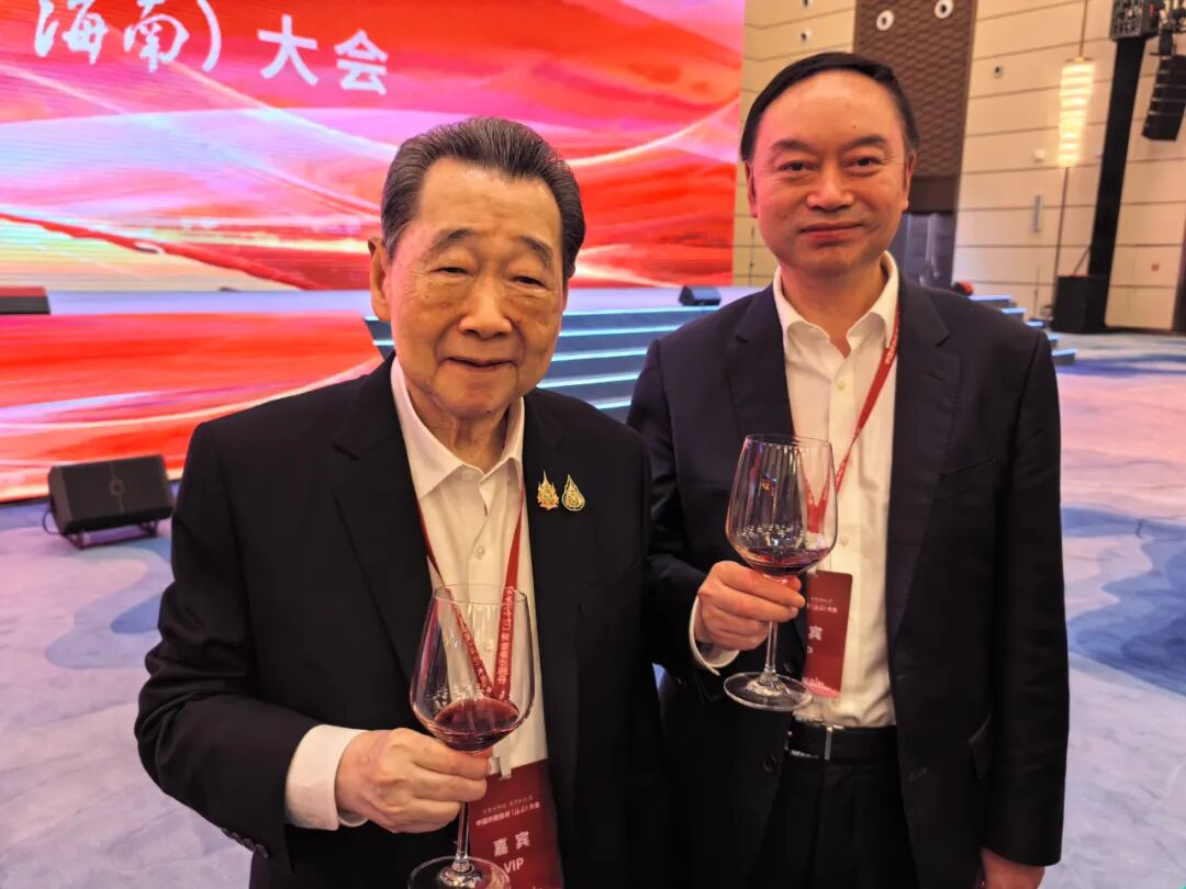 邝远平出席中国侨商投资（海南）大会_埃及_新闻_华人头条