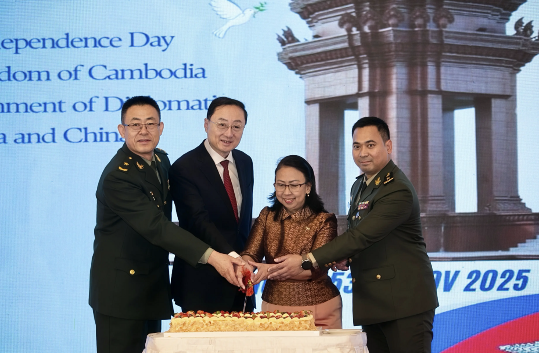 中国外交部副部长孙卫东出席柬埔寨国庆招待会