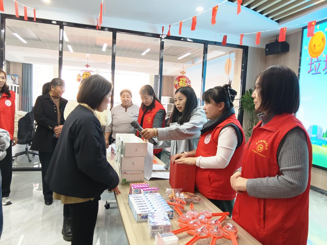 垃圾分类“玩”着学，长虹路社区居民直呼有趣！