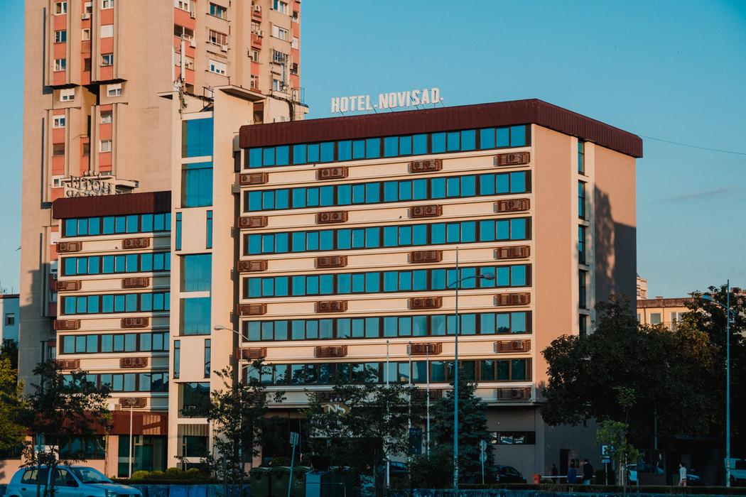 10 月份酒店和餐饮服务价格同比上涨 7.5%