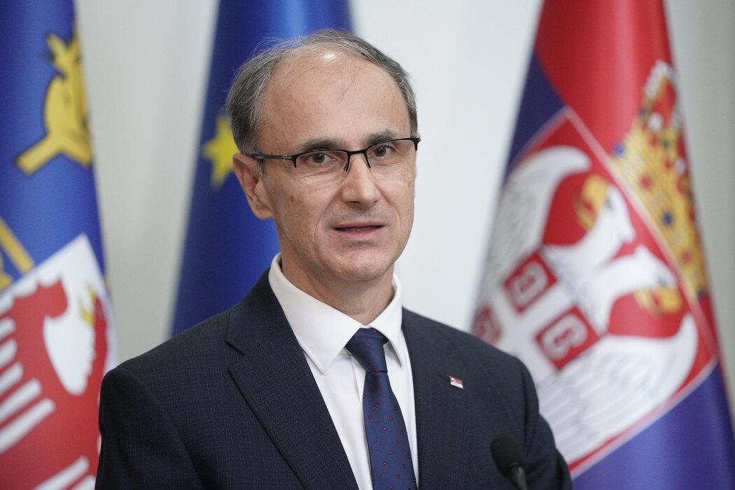 塞尔维亚总理：坚定支持“一个中国”原则，赞扬中塞合作深化友谊