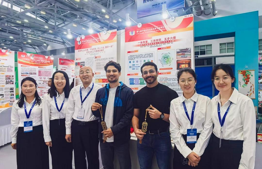 神木市职业技术教育中心创新成果亮相第七届教博会——“一体两翼、三岗四环、五步六措”打造中职教师发展新范式