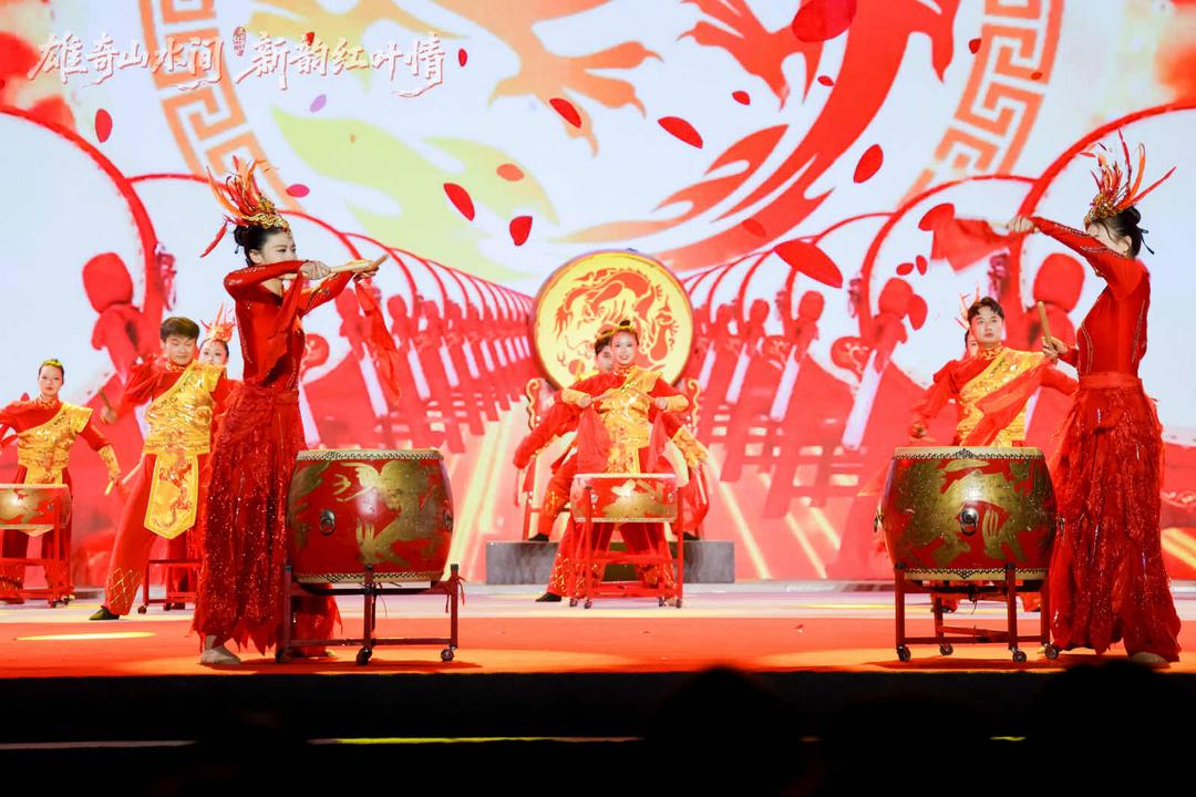 图片[4]-“雄奇山水间・新韵红叶情” 第十九届重庆（巫山）红叶节开幕-华闻时空