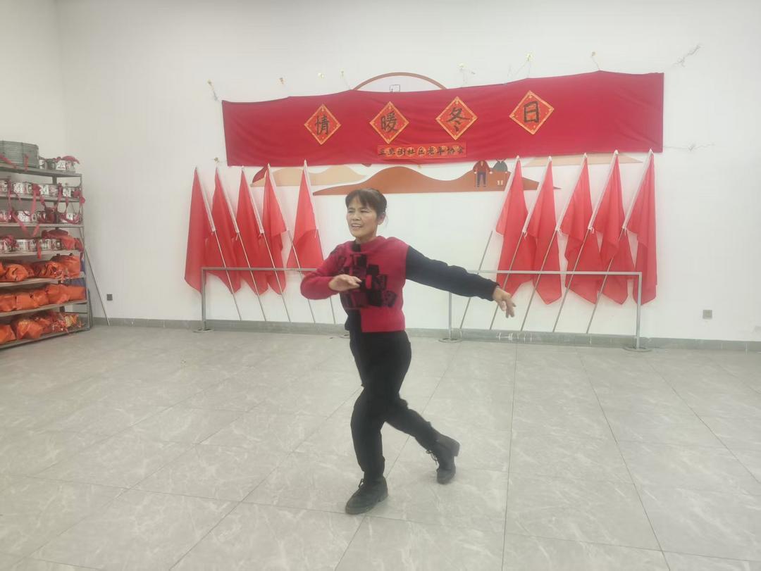 福建永春县五里街社区老年协会举办冬季文艺演出活动