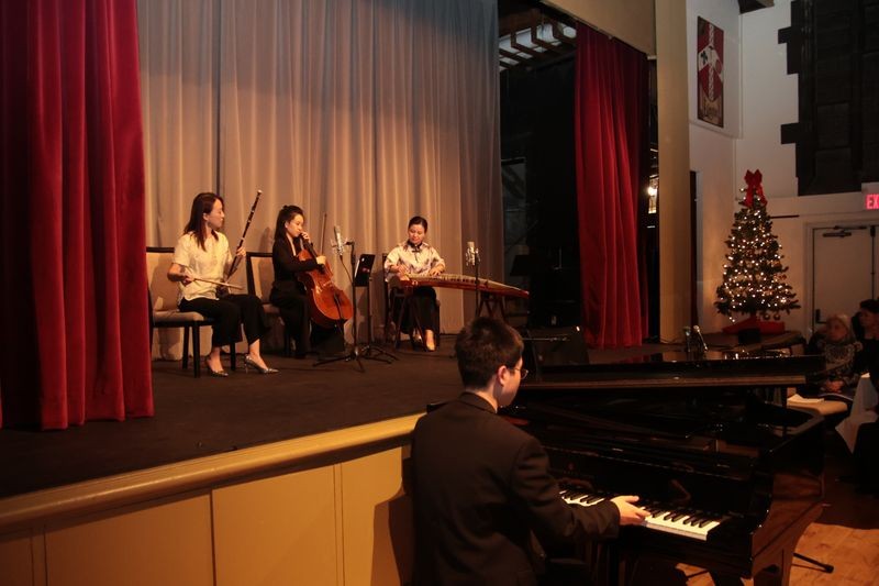 李德伦音乐基金会举行中西汇粹音乐宴会 加拿大共工新闻社社长孙瑞祥教授采访李德伦音乐基金会理事长李燕女士(图17) 李德伦音乐基金会举行中西汇粹音乐宴会 加拿大共工新闻社社长孙瑞祥教授采访李德伦音乐基金会理事长李燕女士(图17)