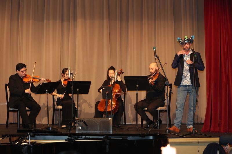 李德伦音乐基金会举行中西汇粹音乐宴会 加拿大共工新闻社社长孙瑞祥教授采访李德伦音乐基金会理事长李燕女士(图6) 李德伦音乐基金会举行中西汇粹音乐宴会 加拿大共工新闻社社长孙瑞祥教授采访李德伦音乐基金会理事长李燕女士(图6)