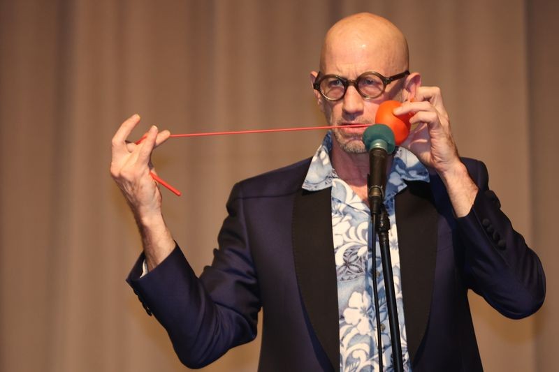 李德伦音乐基金会举行中西汇粹音乐宴会 加拿大共工新闻社社长孙瑞祥教授采访李德伦音乐基金会理事长李燕女士(图14) 李德伦音乐基金会举行中西汇粹音乐宴会 加拿大共工新闻社社长孙瑞祥教授采访李德伦音乐基金会理事长李燕女士(图14)