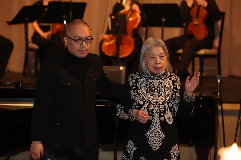 李德伦音乐基金会举行中西汇粹音乐宴会 加拿大共工新闻社社长孙瑞祥教授采访李德伦音乐基金会理事长李燕女士(图3) 李德伦音乐基金会举行中西汇粹音乐宴会 加拿大共工新闻社社长孙瑞祥教授采访李德伦音乐基金会理事长李燕女士(图3)