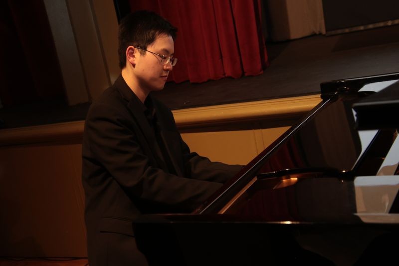 李德伦音乐基金会举行中西汇粹音乐宴会 加拿大共工新闻社社长孙瑞祥教授采访李德伦音乐基金会理事长李燕女士(图18) 李德伦音乐基金会举行中西汇粹音乐宴会 加拿大共工新闻社社长孙瑞祥教授采访李德伦音乐基金会理事长李燕女士(图18)