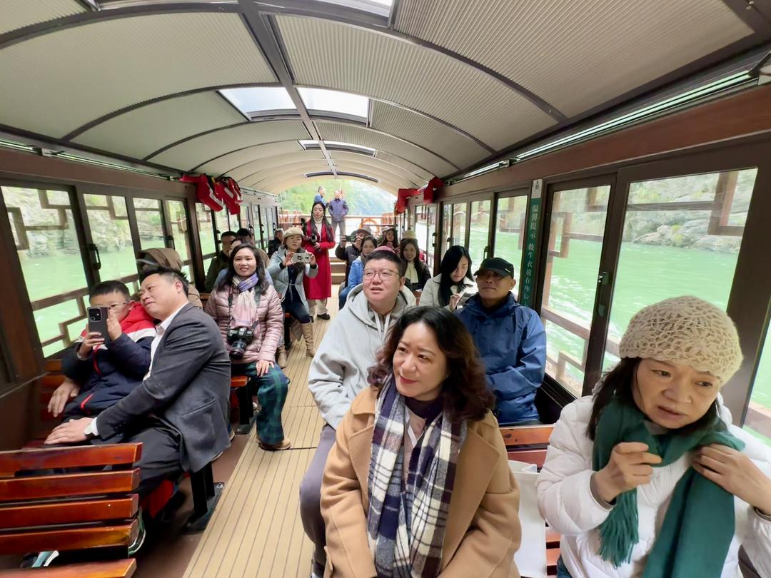 图片[3]-“追夢中華·新韻重慶”海外華媒重慶行 共同見證璀璨“三峽之光”-华闻时空