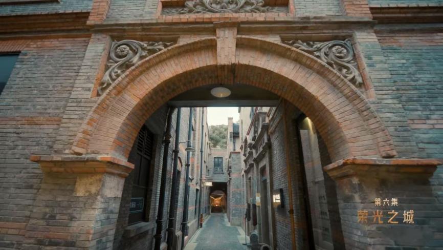 /Volumes/USB DISK/6月份7月份物料/《梧桐树下老房子》国际传播物料/文字材料配图/导演手记/微信图片_20251126182640_2679_7.jpg微信图片_20251126182640_2679_7