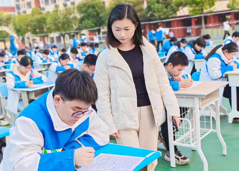 202512/092224159301384.jpg 202512/092224159301384.jpg