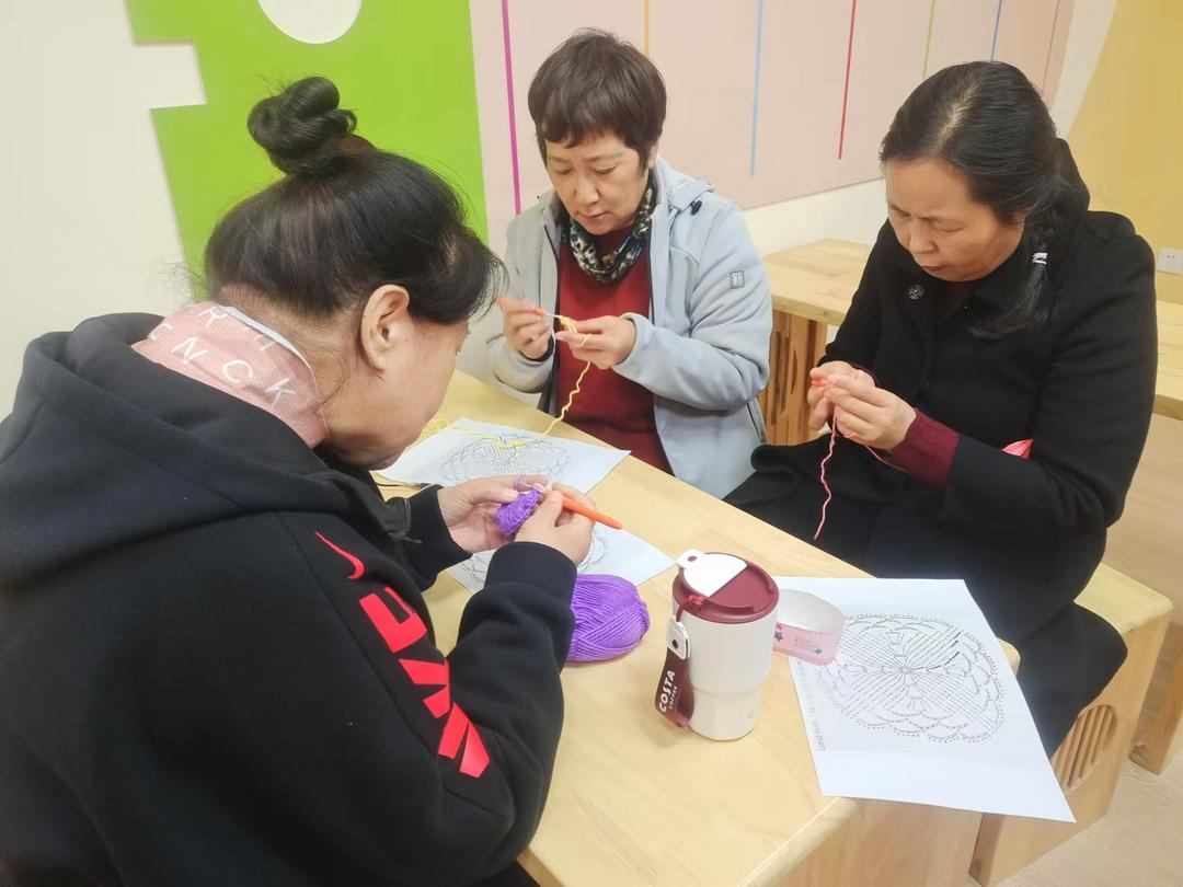 指尖织就幸福线 邻里共绘和谐景——建业路社区