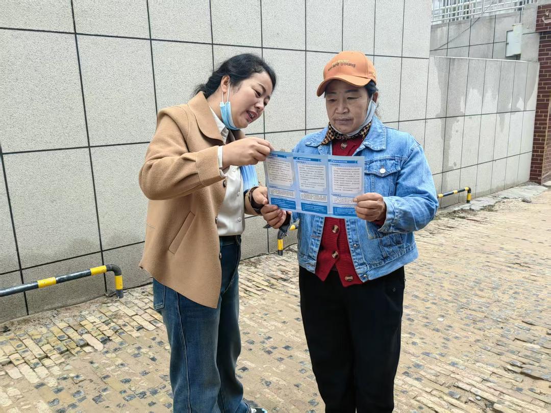 崇文路街道葡萄园社区：普及防骗知识，进步防骗意识