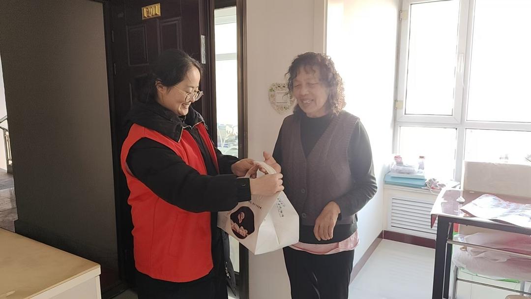 榆阳区金沙路街道金榆社区：冬至饺香裹“廉”味 党群暖心共团圆