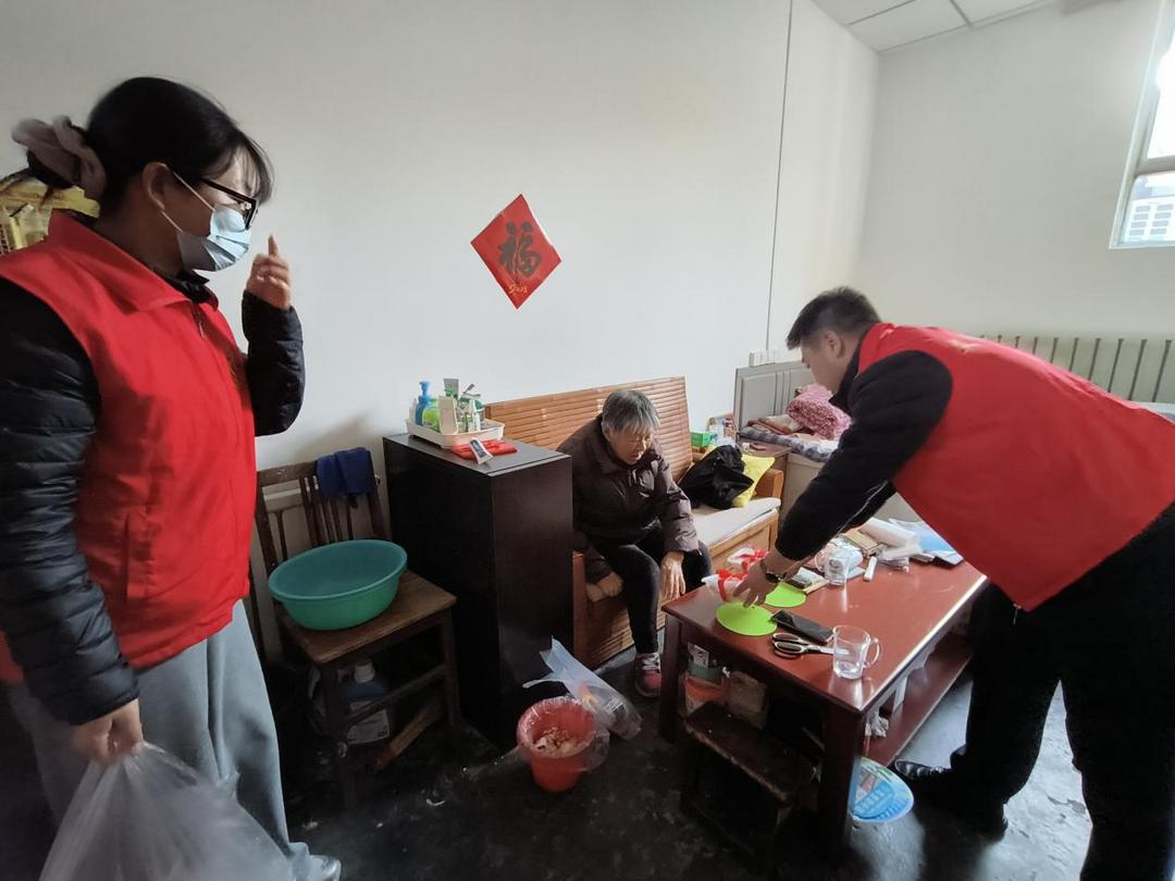 暖心！鼓楼街道红文昌楼社区冬至“花样”包饺子，居民巧手捏出“最美”温情