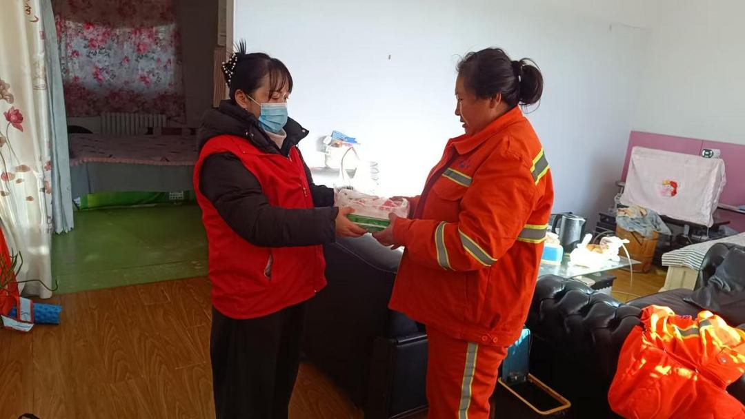 冬暖长虹 饺香情浓——驼峰路街道长虹路社区冬至包饺子暖心活动圆满举办