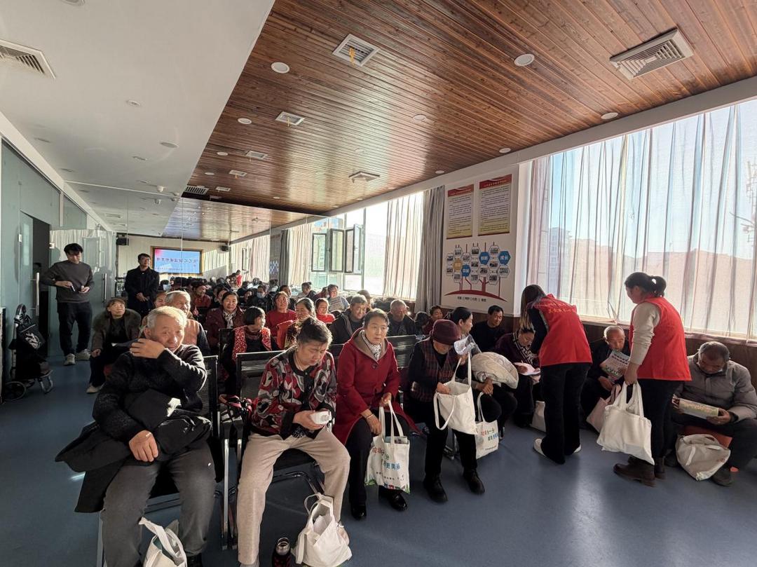 文化惠民暖邻里 欢歌笑语聚东环——榆阳区2025年文化惠民演出走进东环路社区