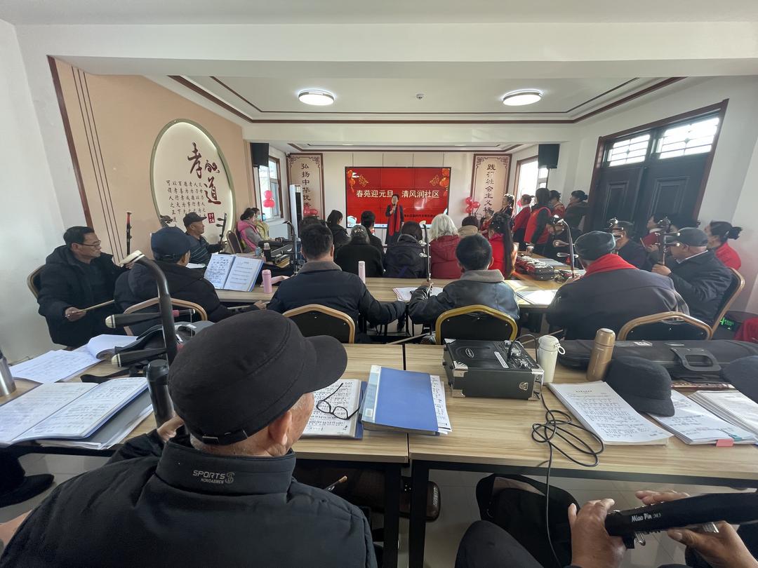 榆阳区崇文路街道春苑社区：弓弦歌声里，清风迎元旦