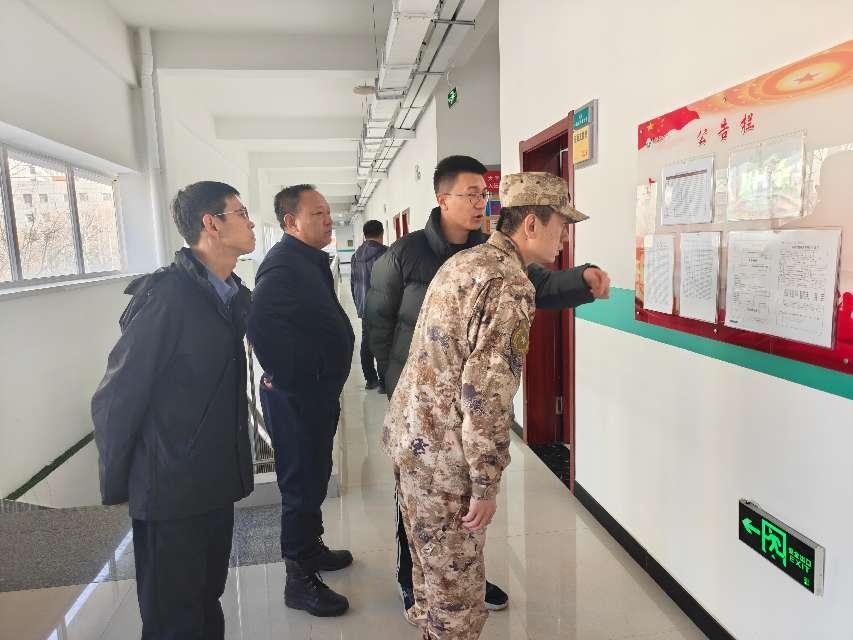 榆阳区人武部部长赴明珠路街道及榆林职业技术学院调研征兵工作