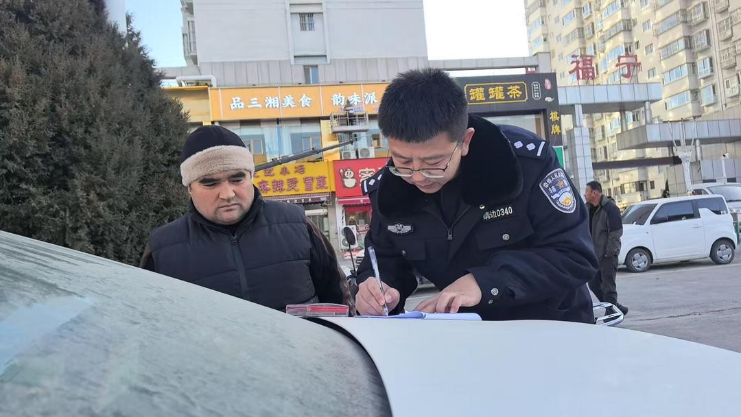 警徽闪耀处,温暖恰自来——靖边公安的“主防”故事 警徽闪耀处,温暖恰自来——靖边公安的“主防”故事