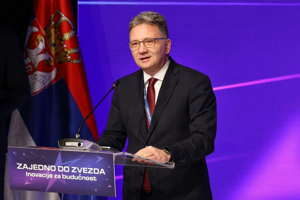 约万诺维奇,信息通信技术,