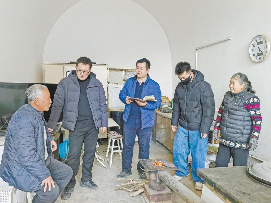 绥德县东贺家石村第一书记徐洋：肩挑民生冷暖 心绘文旅新篇