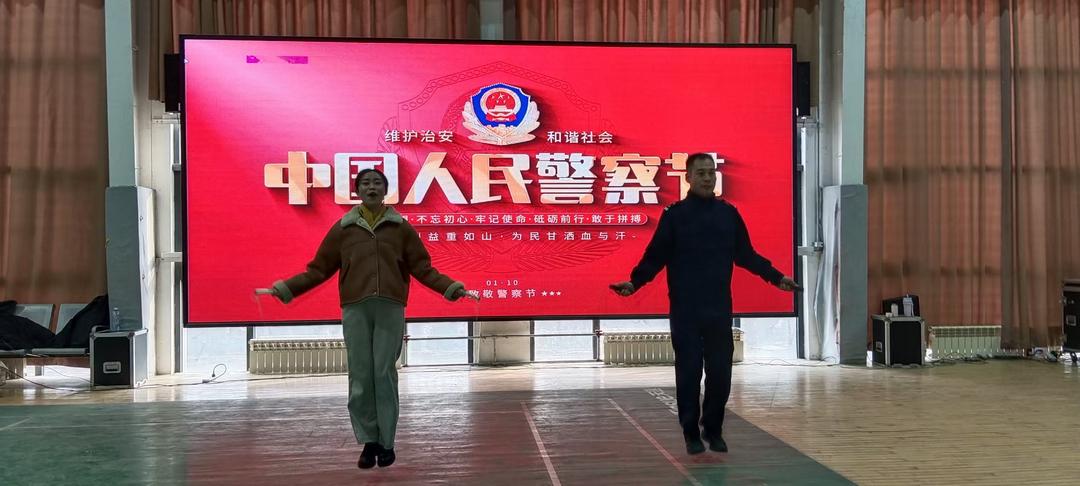 延安铁警以“四个一” 活动喜迎“第六个中国人民警察节”