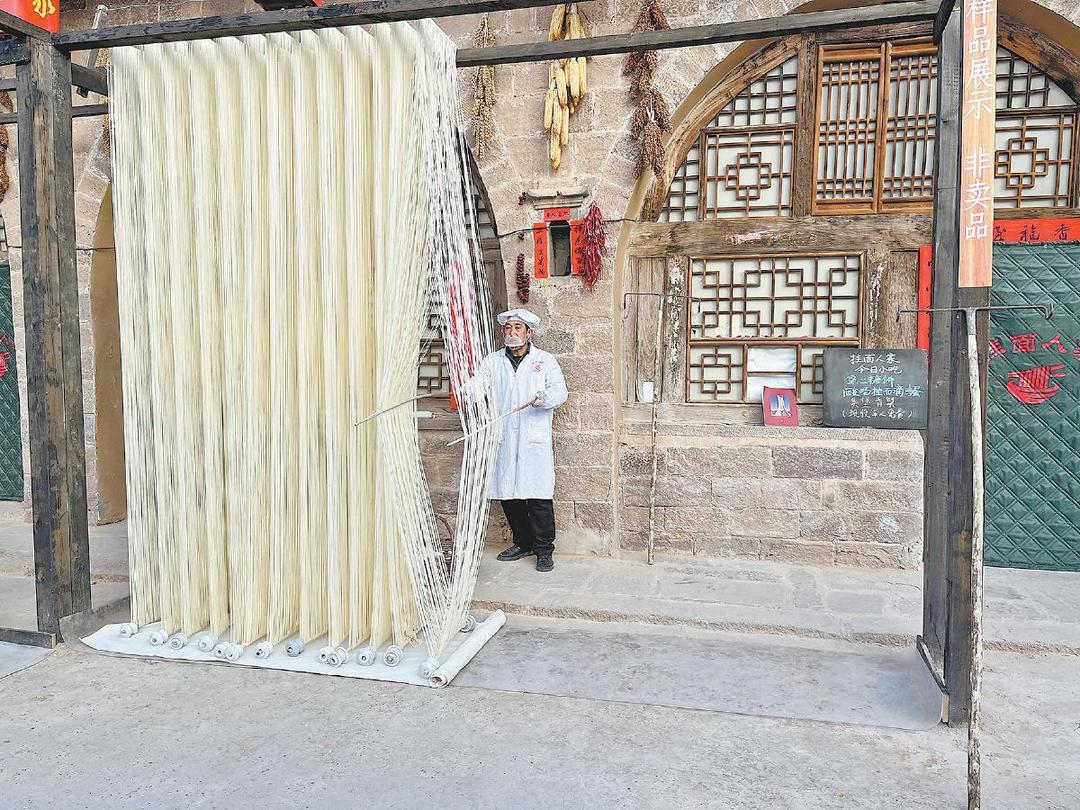 “榆林好人”马虎雄：从一把面到一群人一条路