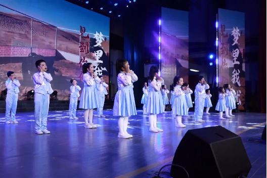 警属宝宝小合唱警察版《天之大》