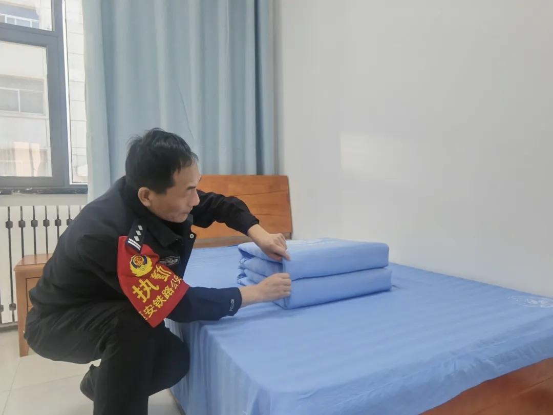 西安铁路公安局延安公安处蒲城站派出所全力打造规范化警务区