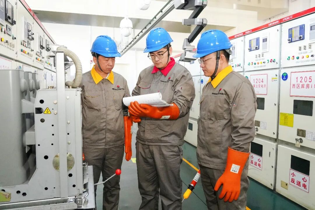 柠条塔矿业公司：人才还得这样“炼”