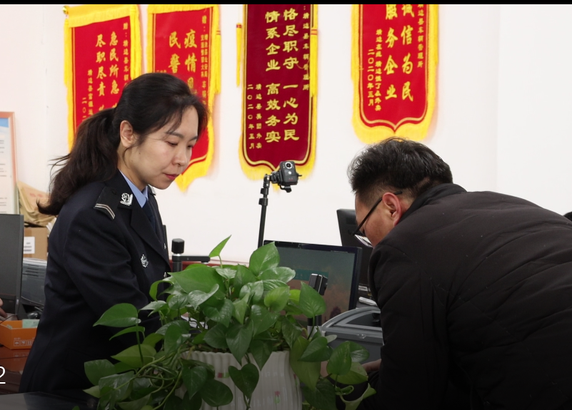 靖边公安：此冬虽寒，此“警”常暖