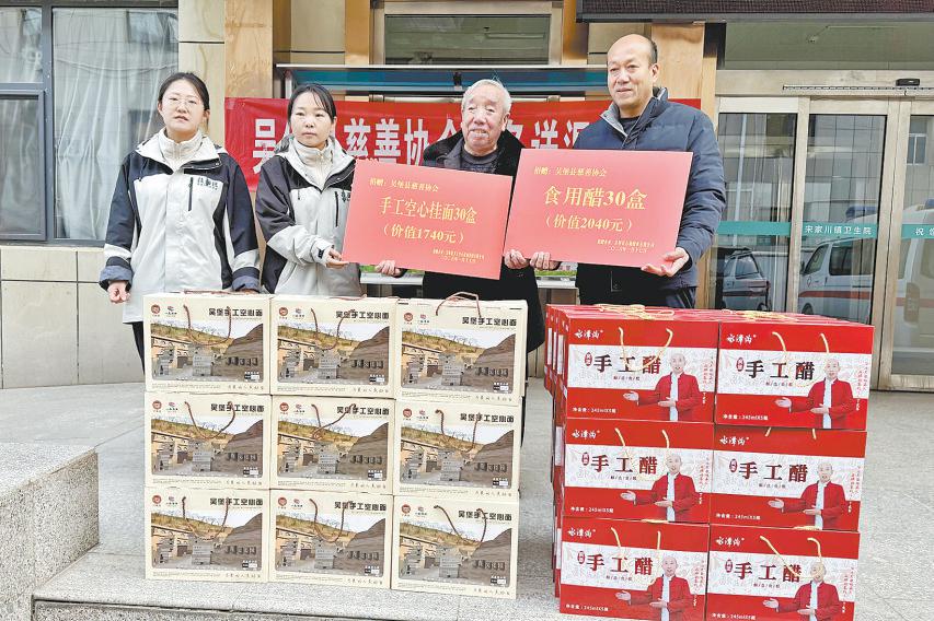 图为慰问活动现场。韦江江摄